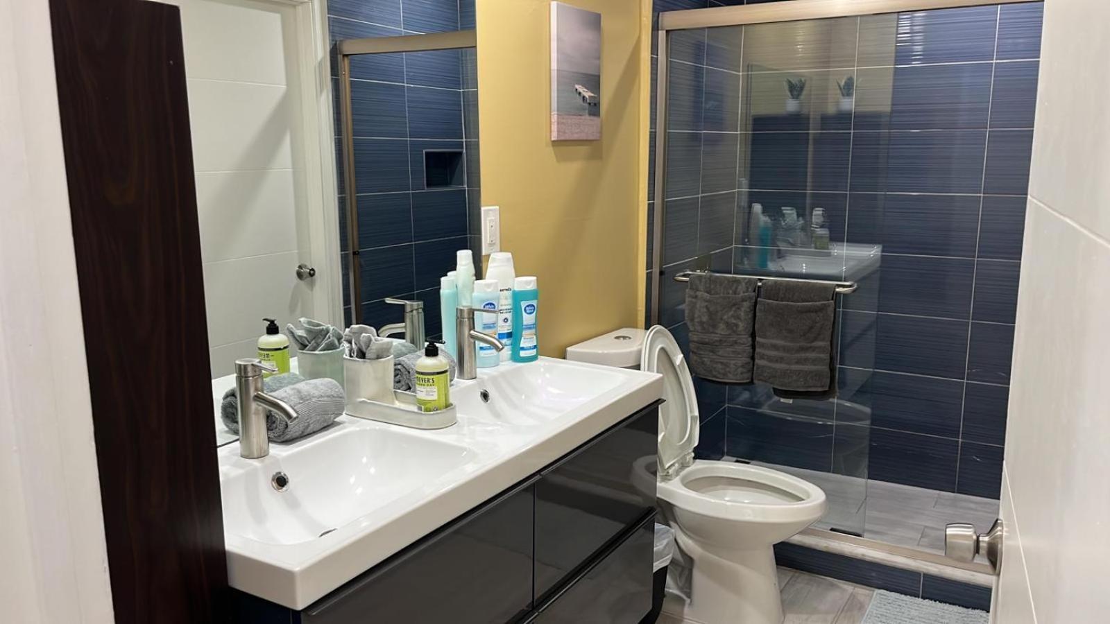 Beautiful, Fully Furnished 4Bed 2Bath House - 5 Minute Walk To Miracle Mile Downtown Coral Gables Villa Miami Exterior photo